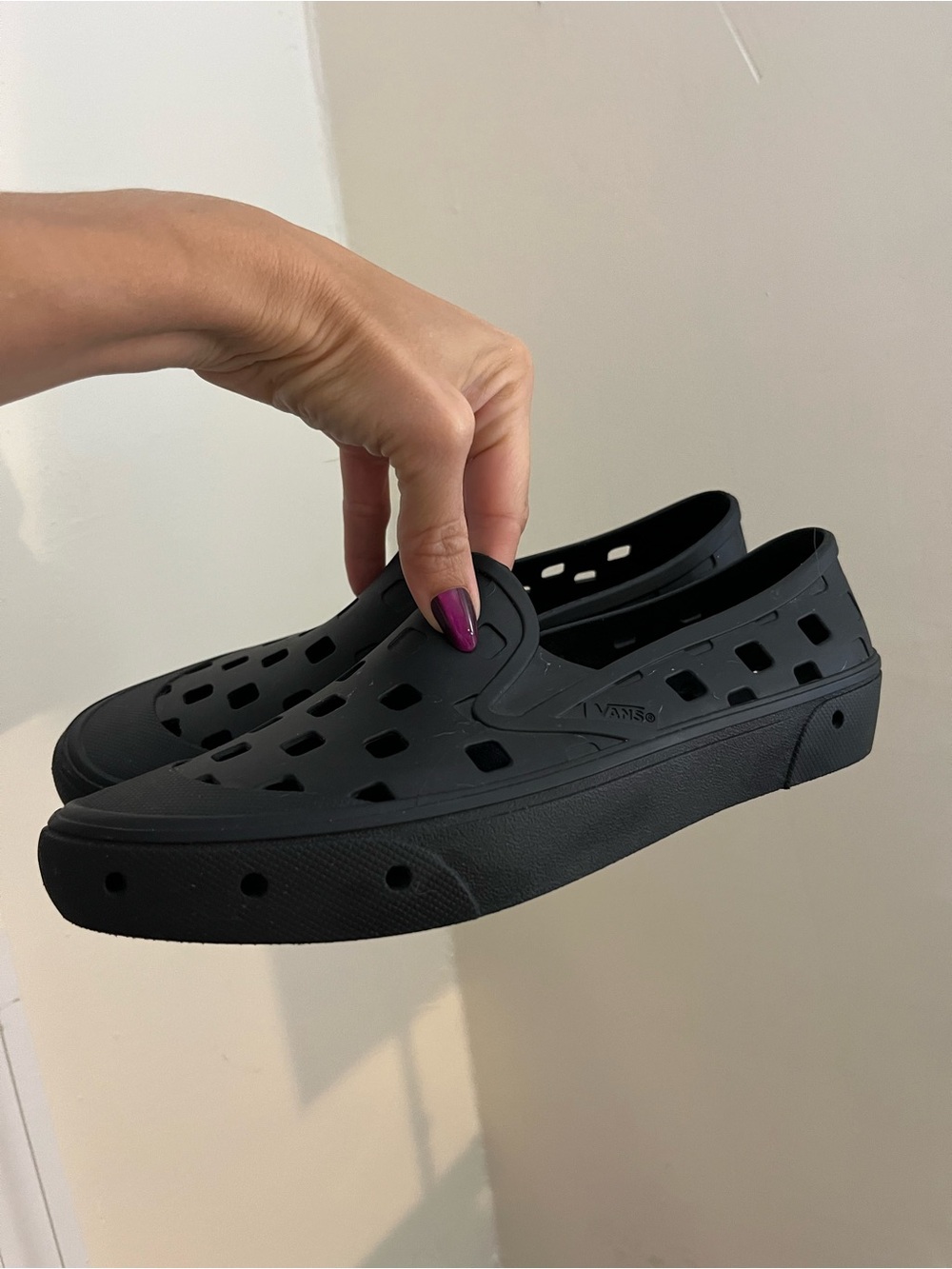 Vans TRK Womens Black Slip-On Water-Friendly Shoe 7